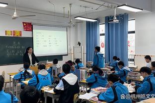 沃格尔：向周最佳球员KD致敬 他是我们防守指标提升的首要原因